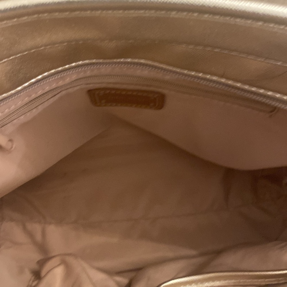 Nine West gold purse - Picture 8 of 9